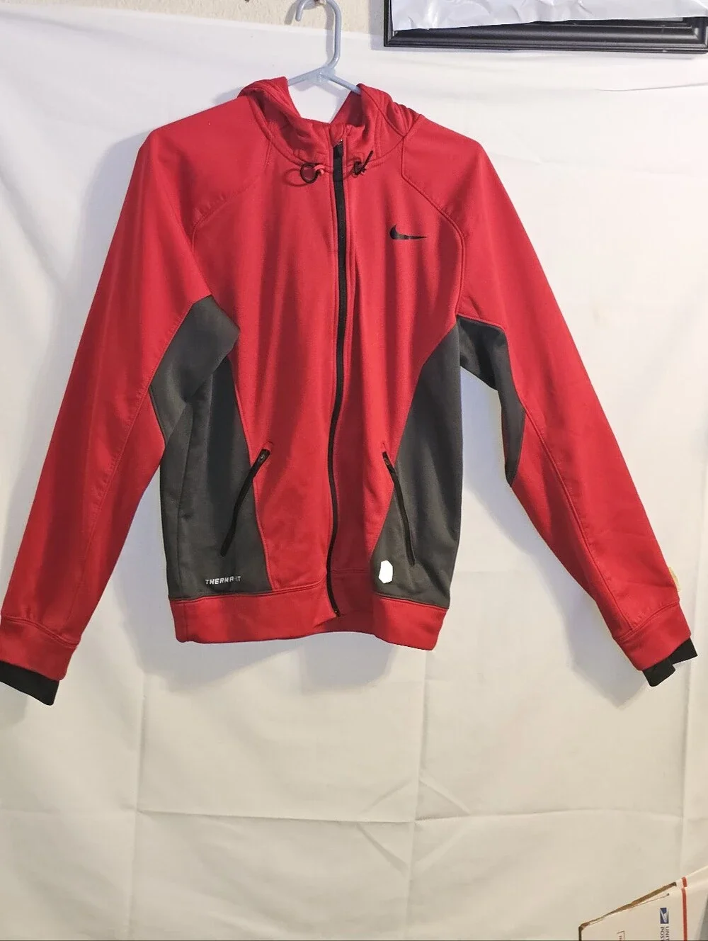 Nike Nike Hyper Elite Therma-FIT full-zip hoodie, red Size Meduim